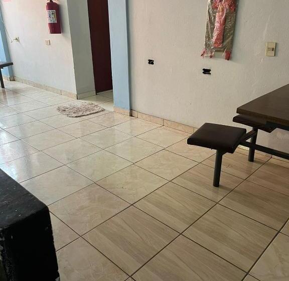 هتل کپسول Don Carmelo