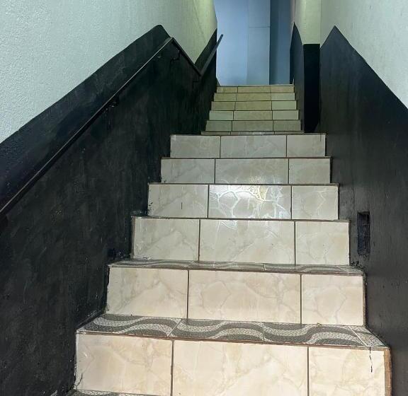 هتل کپسول Don Carmelo