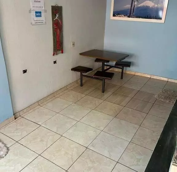 هتل کپسول Don Carmelo