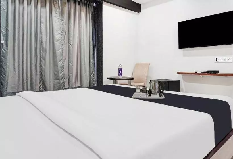 هتل Oasis Grand