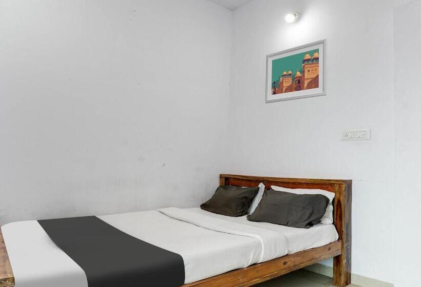 בית מלון כפרי O Jashwanth Residency