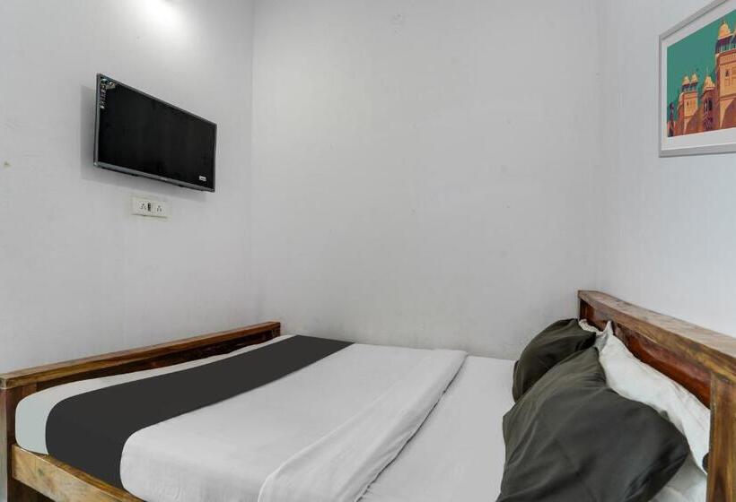 בית מלון כפרי O Jashwanth Residency