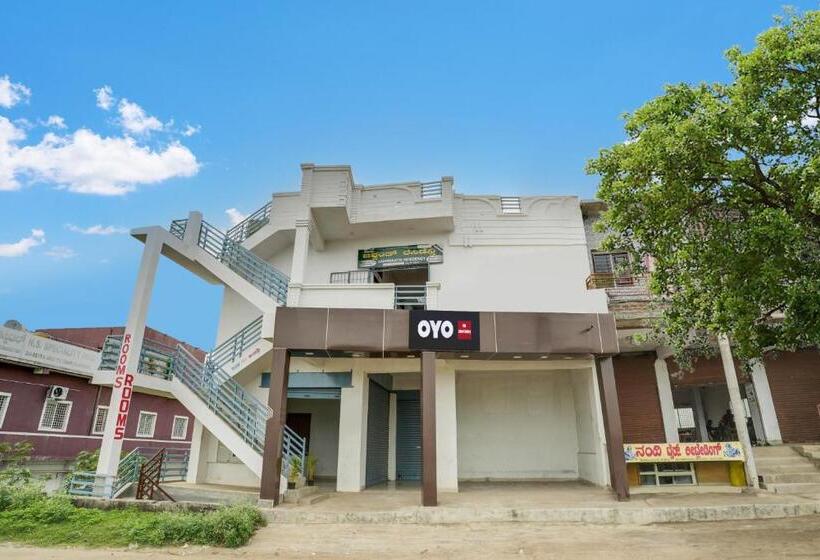 בית מלון כפרי O Jashwanth Residency