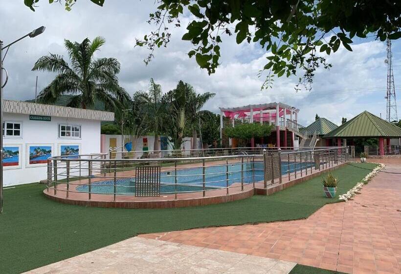 ホテル Tongor Royal Resort