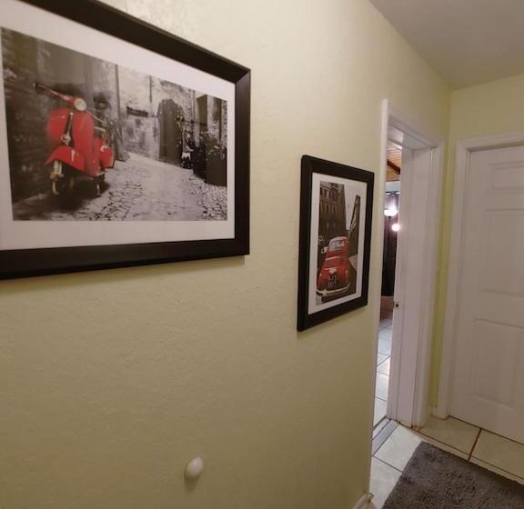 פנסיון Aunt Inez Inn