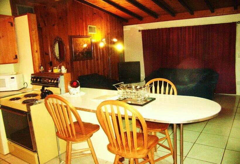 פנסיון Aunt Inez Inn