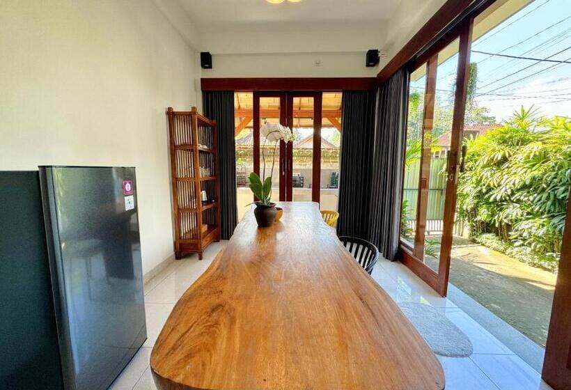 Pensão Pranawa Guest House