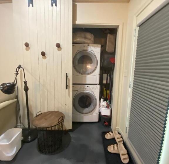 Пансион Wellington Street Guest House