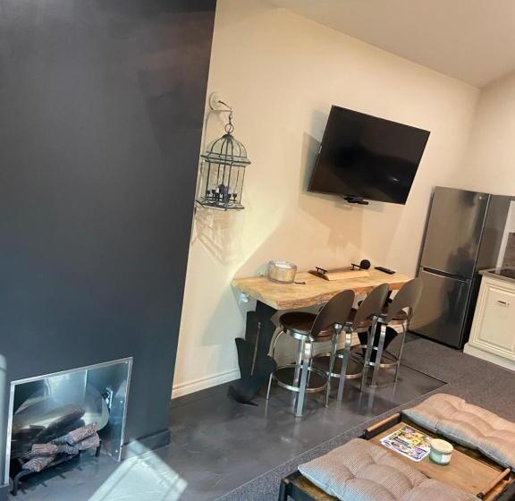 Пансион Wellington Street Guest House