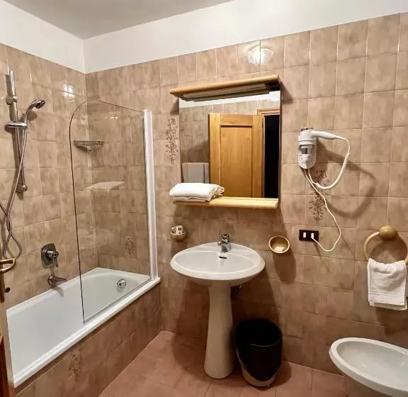 Bed and Breakfast Albergo Ristorante Al Fratè Da Streza