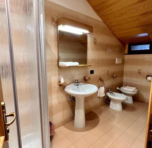 مبيت وإفطار Albergo Ristorante Al Fratè Da Streza