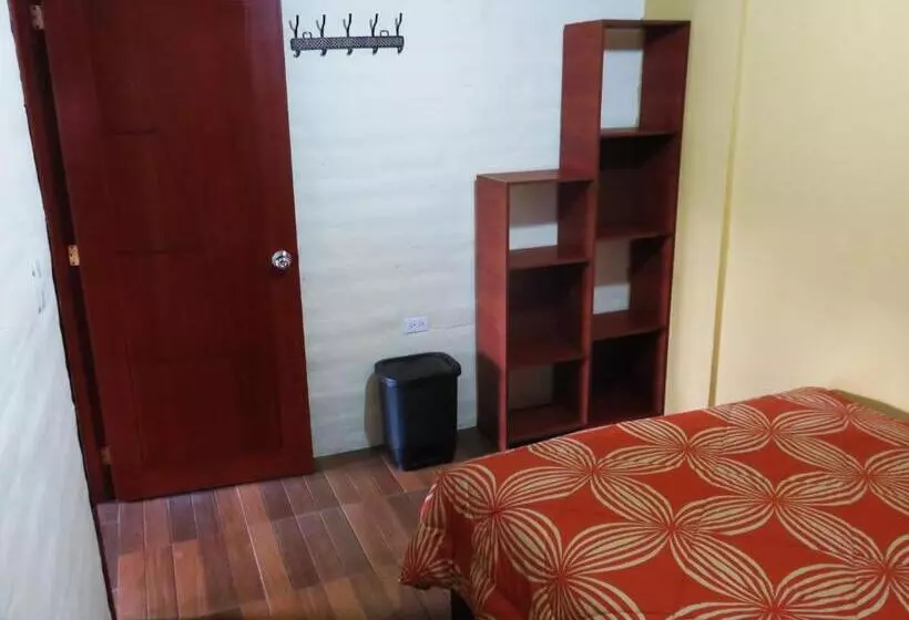 ベッドアンドブレックファースト Casa Del Montañero