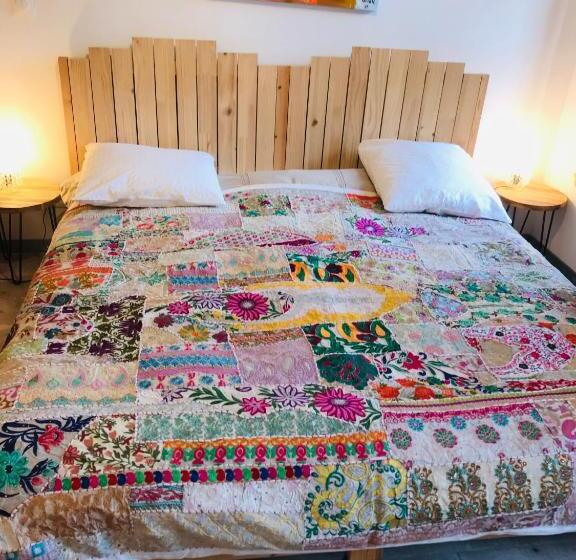 צימר Hôte Labyrinthe Lit 180 Cm Salle De Bain, Petit Dej Compris