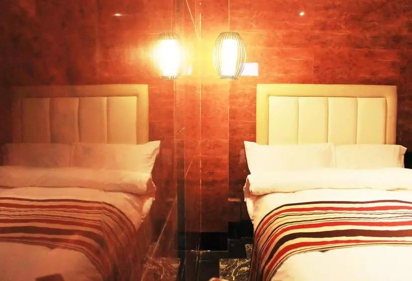 ホテル Belgian Suites