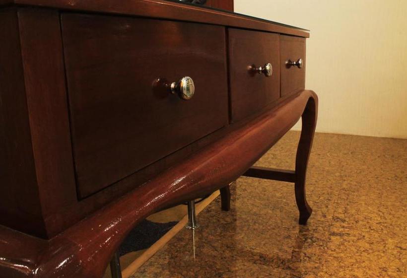 酒店 Belgian Suites