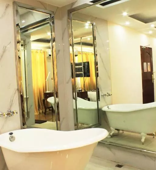 ホテル Belgian Suites