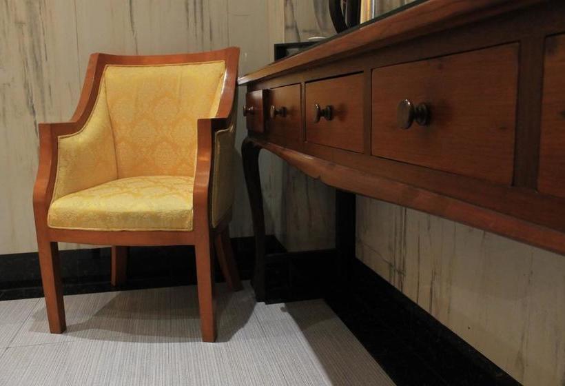 酒店 Belgian Suites