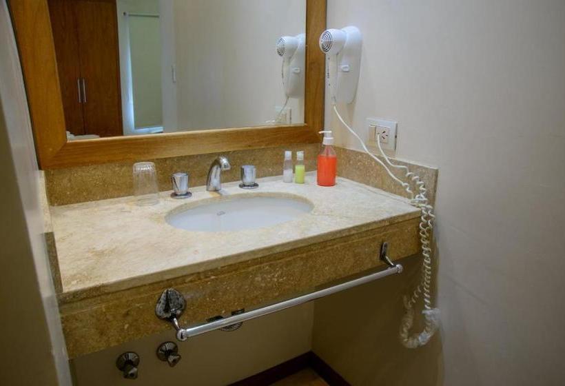 هتل Brisen Alojamientos