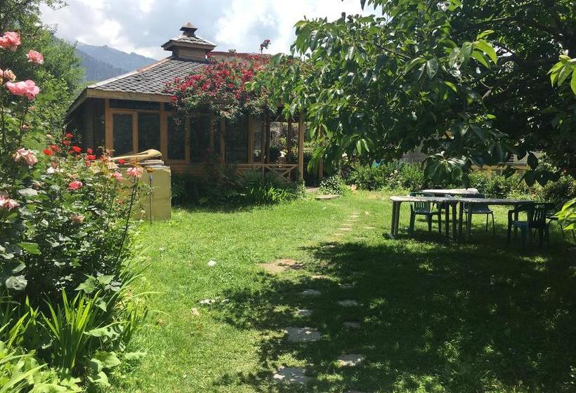 בית מלון כפרי Chandertal