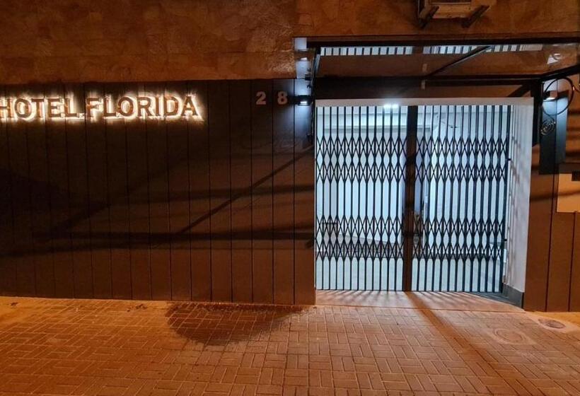 Отель Flórida