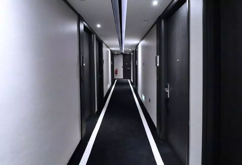 هتل Nuve Urbane