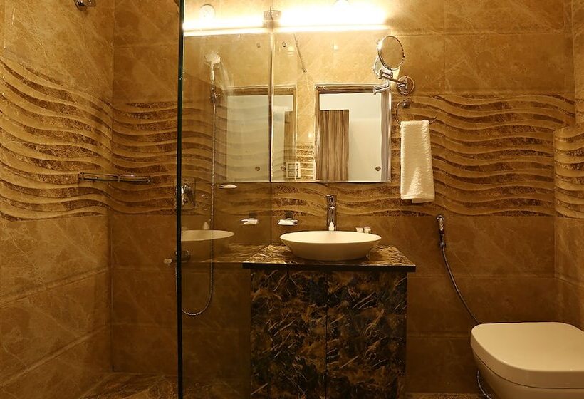 Hotel Treebo Blessing Bells