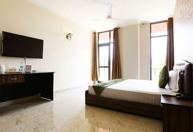 Hotel Treebo Blessing Bells