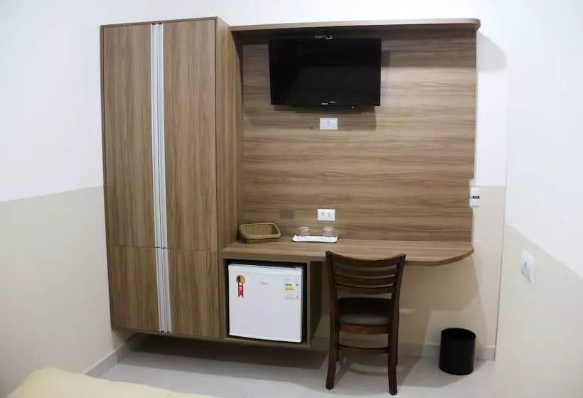 Hotelli Vale Das Artes