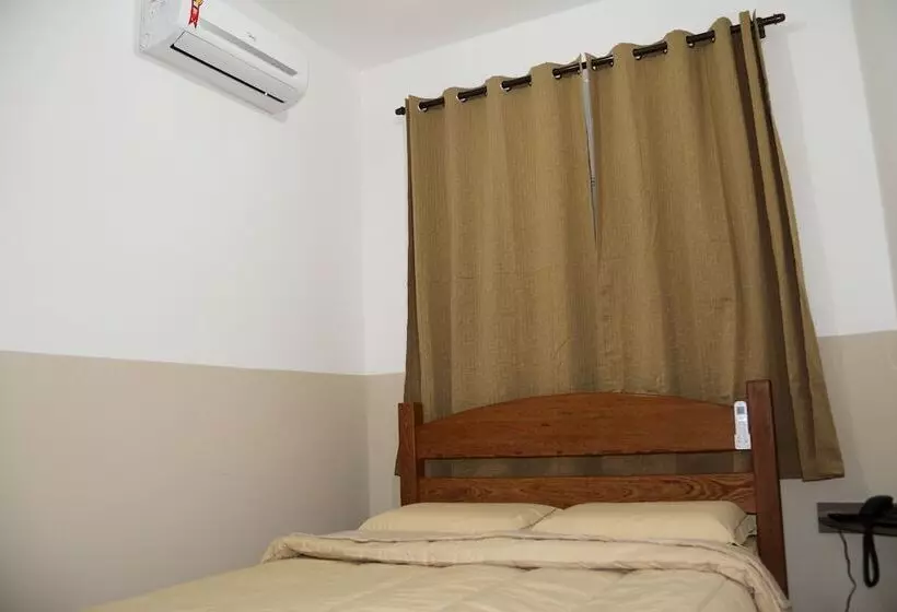 Hotelli Vale Das Artes