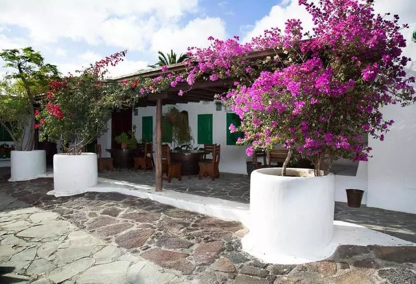 Ito La Era B&b