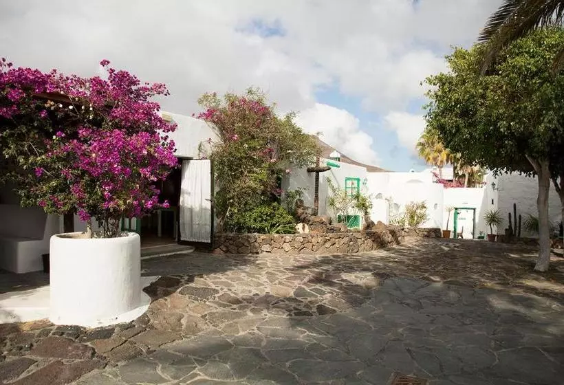 Ito La Era B&b