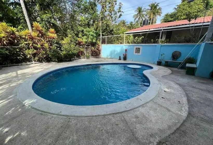 Retkeilymaja Hostal Tia Reyna