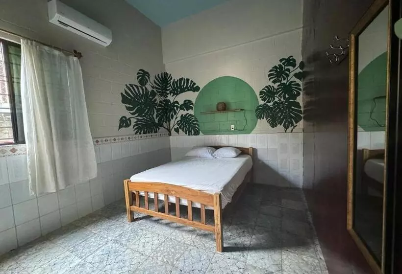 Retkeilymaja Hostal Tia Reyna