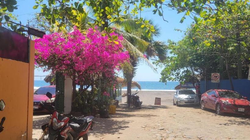 هاستل Hostal Tia Reyna