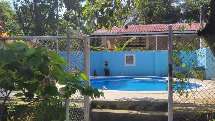 هاستل Hostal Tia Reyna