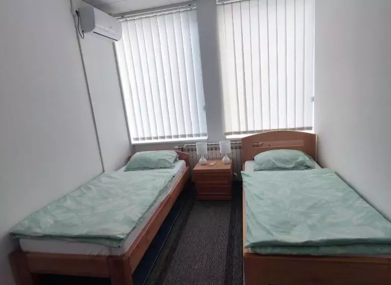 هاستل Prenoćište Borik