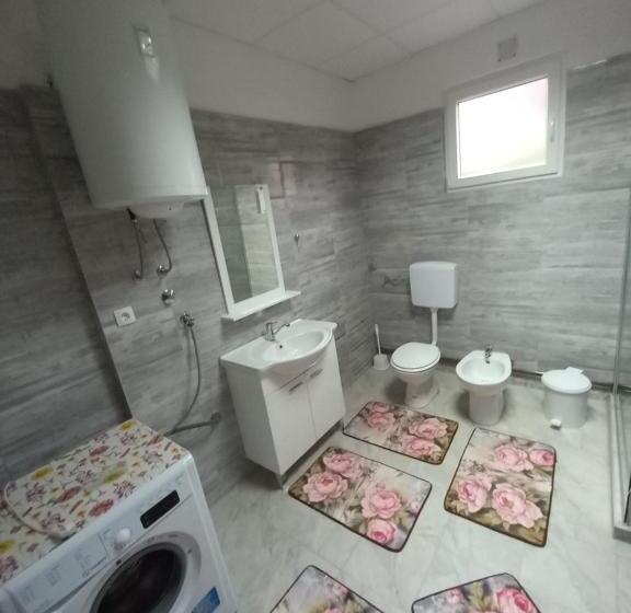 호스텔 Prenoćište Borik