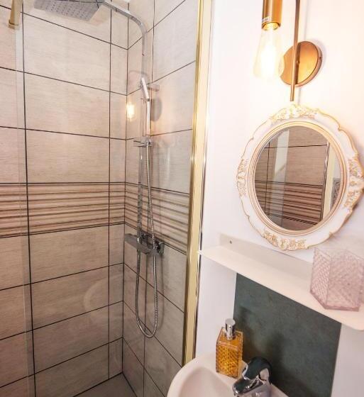 Bed and Breakfast L Echo Des Bois