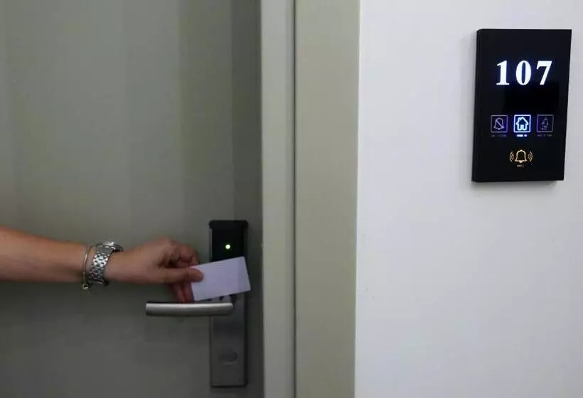 ホテル Rifat Peshkatari