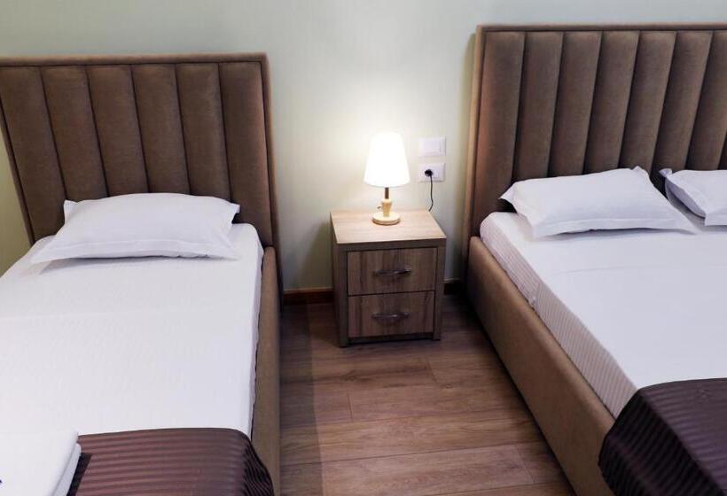 ホテル Rifat Peshkatari