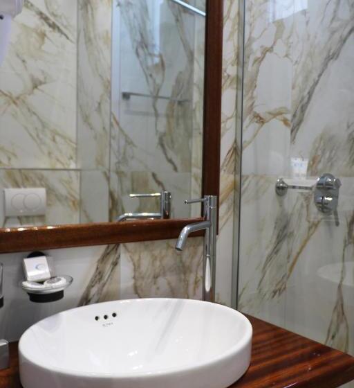 ホテル Rifat Peshkatari