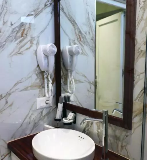 ホテル Rifat Peshkatari