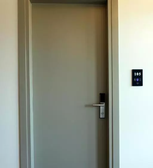 ホテル Rifat Peshkatari