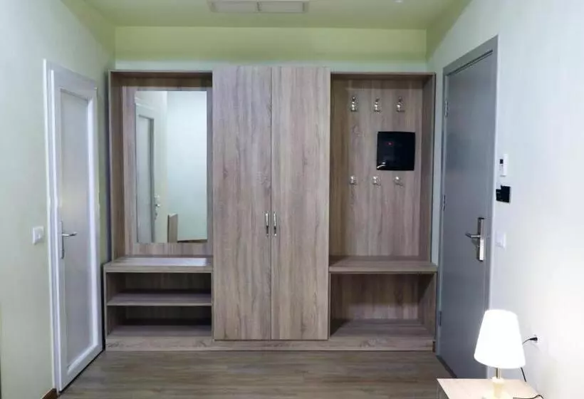 ホテル Rifat Peshkatari