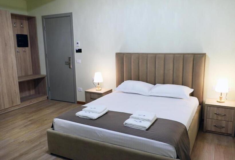 ホテル Rifat Peshkatari