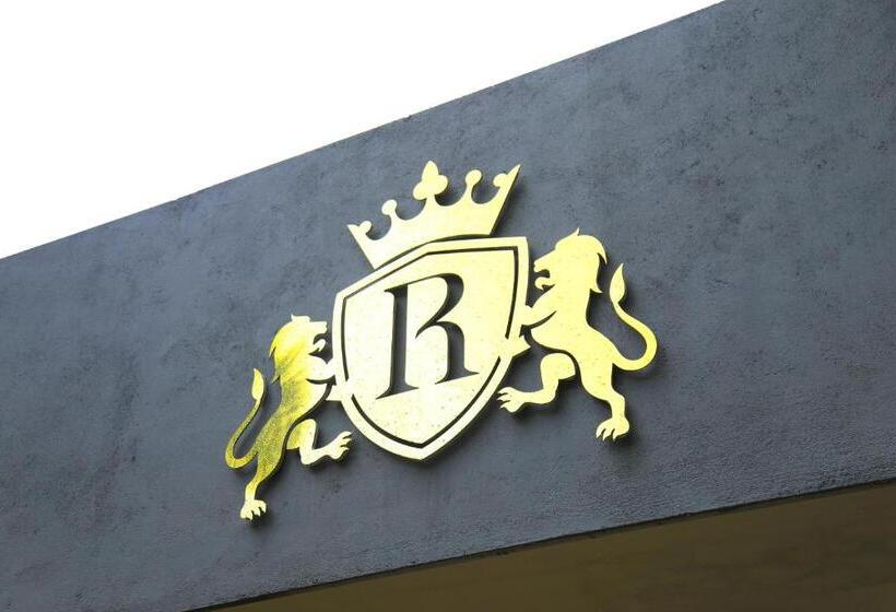 Отель Ritz Nature Villa