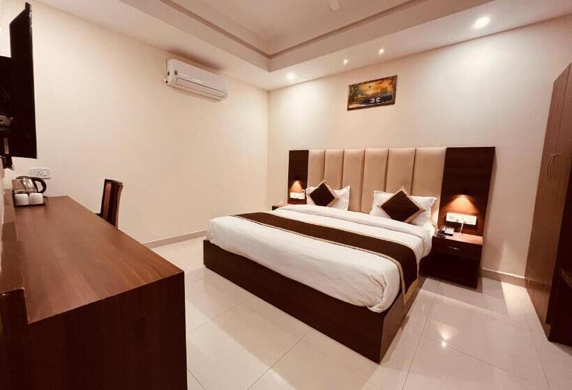 בית מלון כפרי Shivani Giuest House