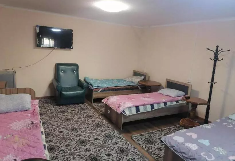 پانسیون Altyn Bulak Guest Hause