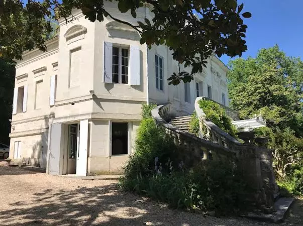 ペンション Chateau La Palue