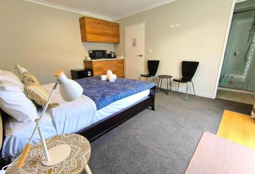 پانسیون Double Bed Studio Room